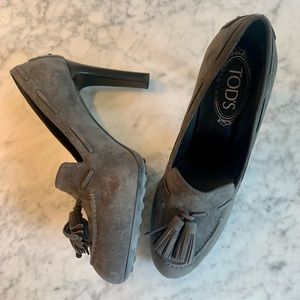 Beautiful gray suede Tod’s high heels